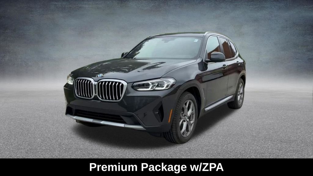 Used 2024 Gray BMW xDrive30i image 10