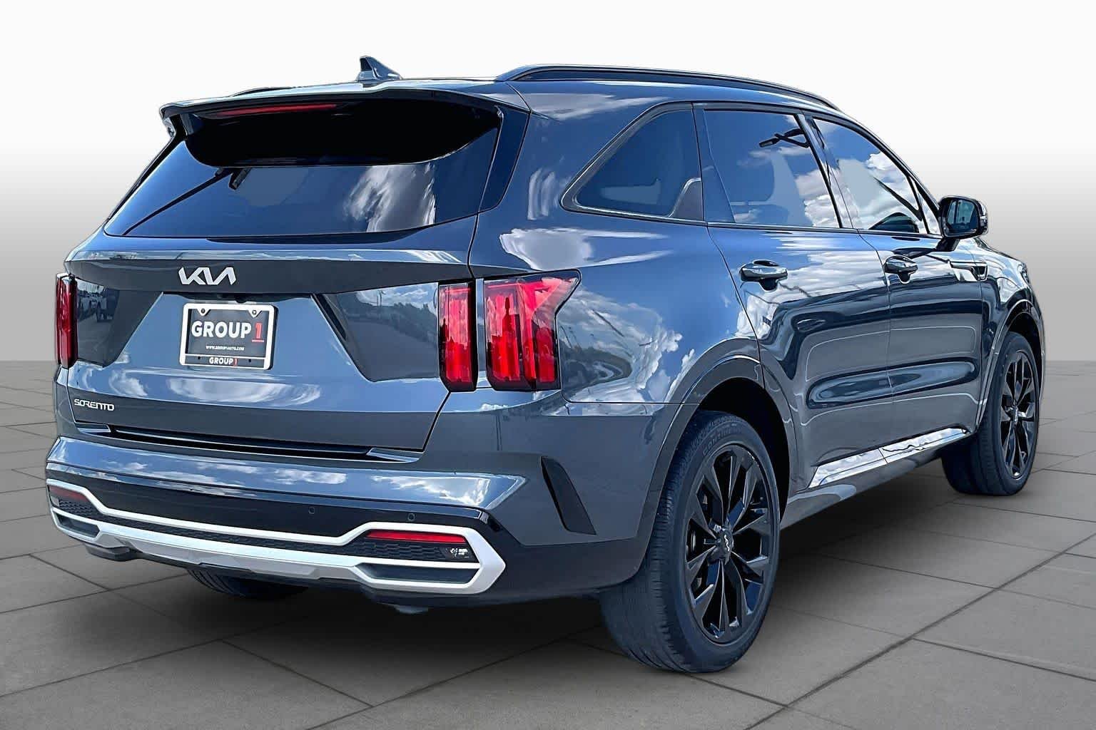 Used 2023 Gravity Grey Kia SX image 13