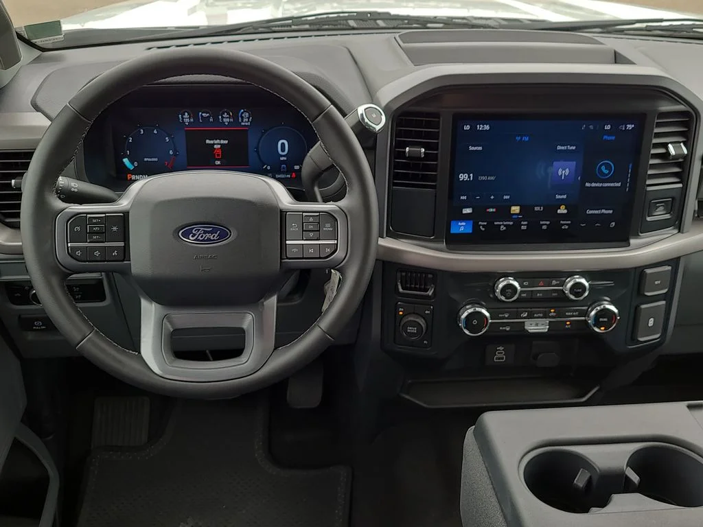 Used 2025 White Ford XLT image 17