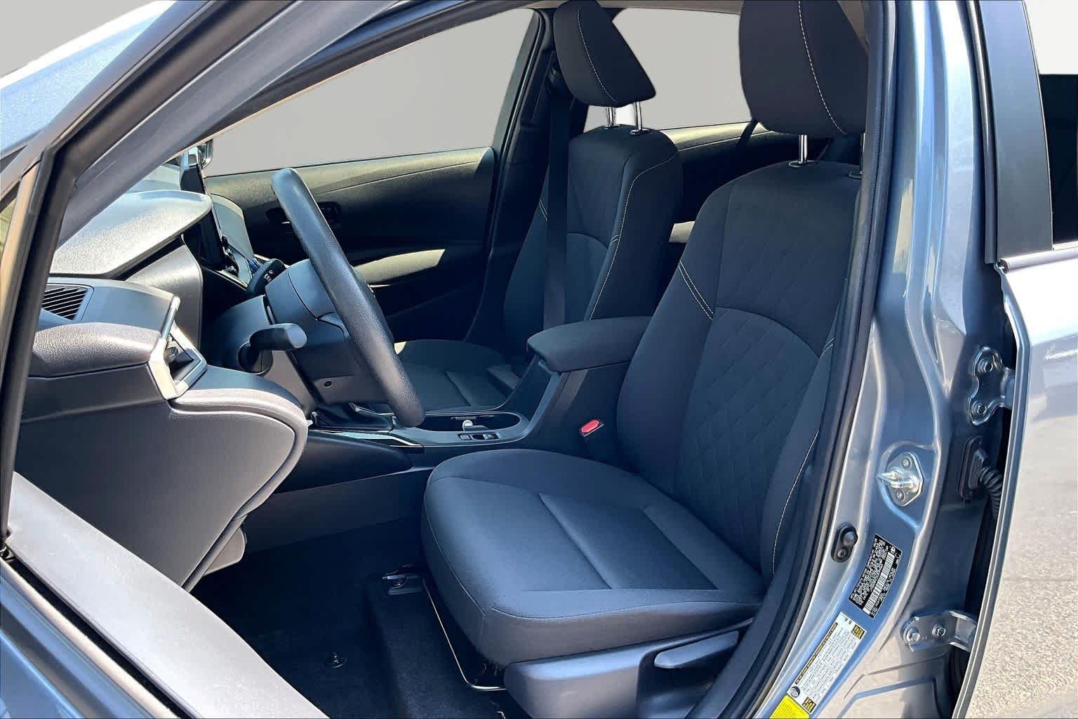 Used 2025 Celestite Toyota Hybrid LE image 7