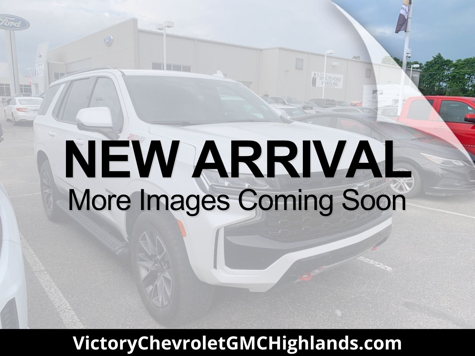 Used 2022 Beige Chevrolet Z71 image 1