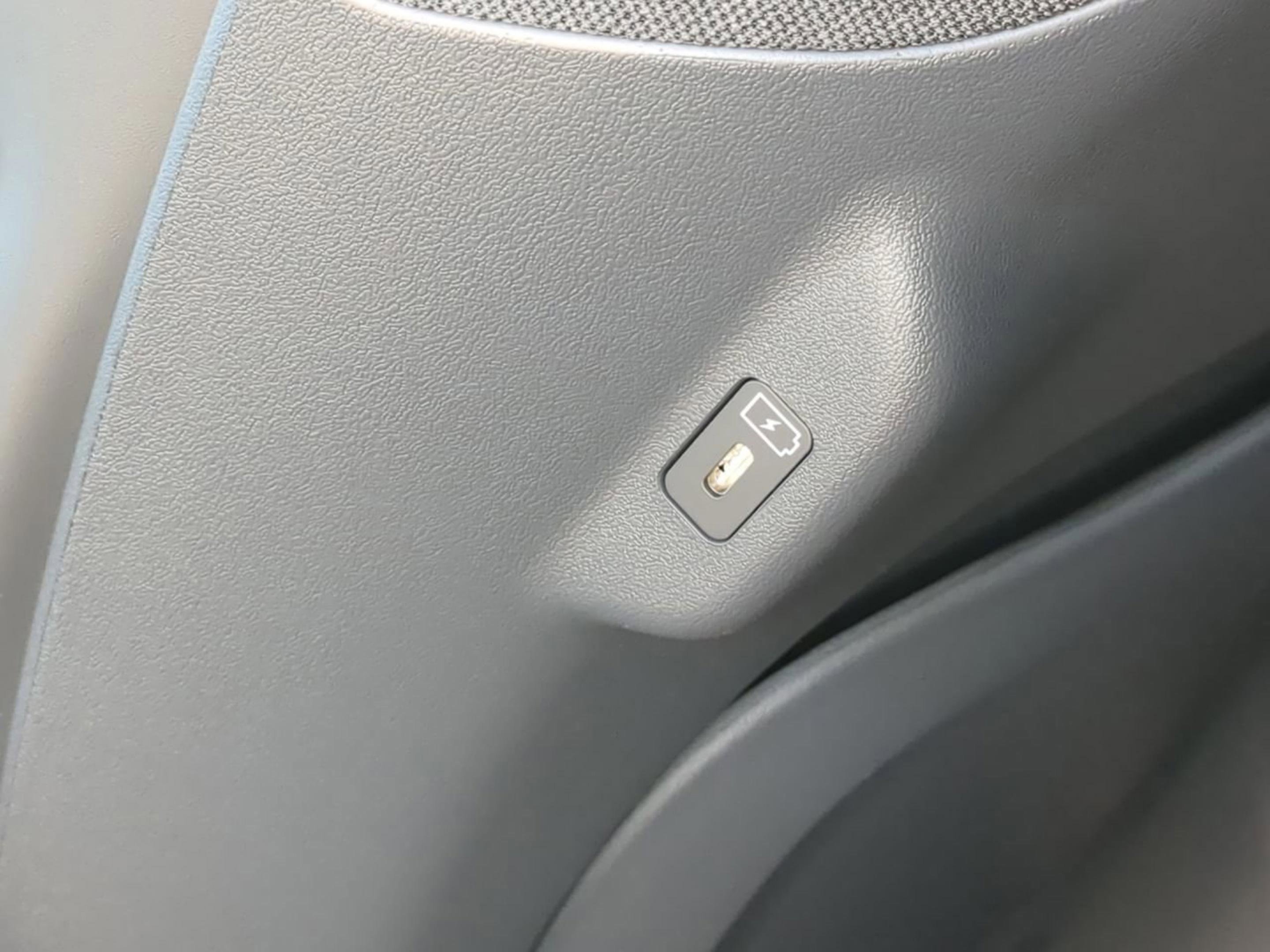 New 2026 Ivory Silver Kia Light Long Range image 14