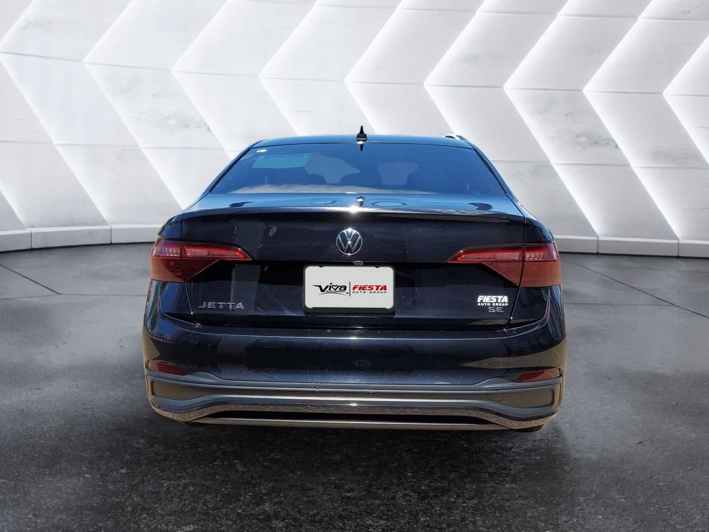 Used 2024  Volkswagen 1.5T SE image 5