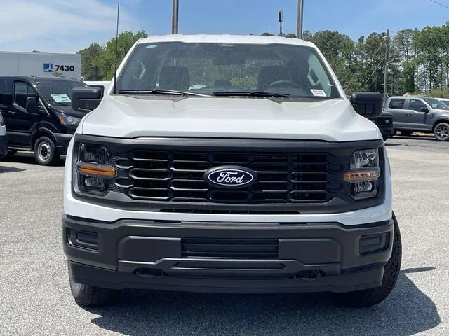 New 2026 Oxford White Ford XL image 6