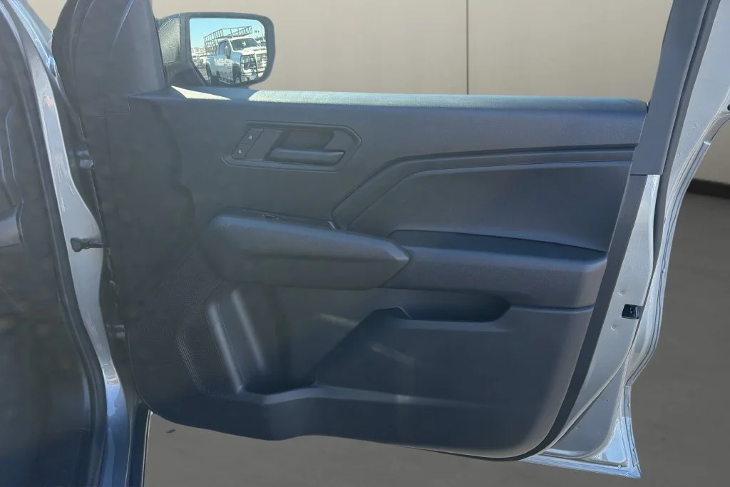 New 2026 Sterling Gray Metallic Chevrolet Trail Boss image 17