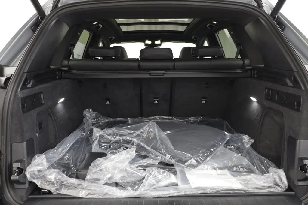 New 2026 SKYSCRAPER GREY BMW xDrive40i image 18