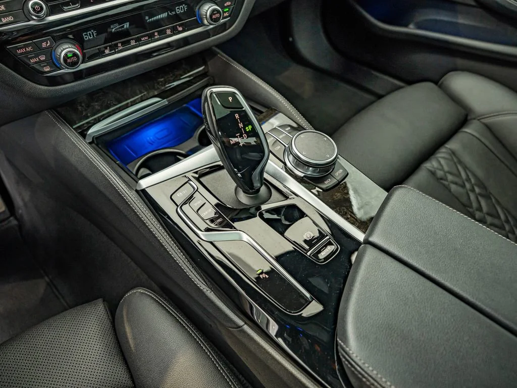 Used 2023 Dark Graphite Metallic BMW 540i image 33