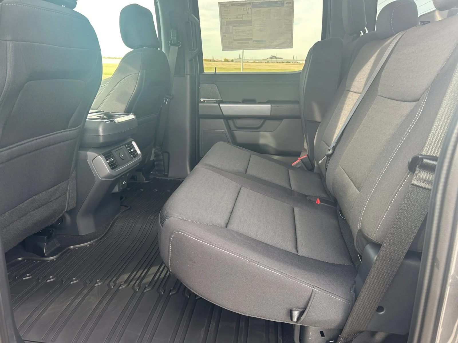 New 2026 Carbonized Grey Metallic Ford XLT image 18