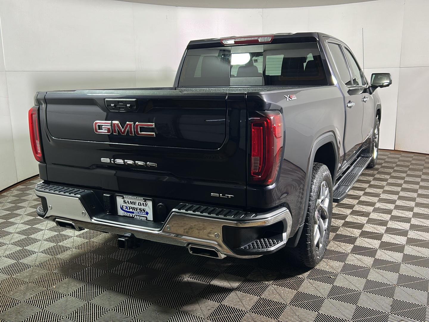 Used 2022 Titanium Rush Metallic GMC SLT image 6