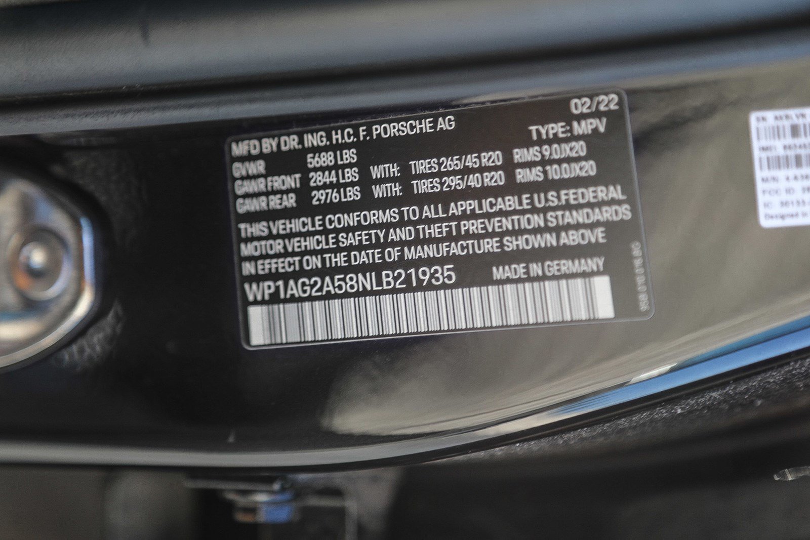 2022 Porsche Macan S - Photo 21