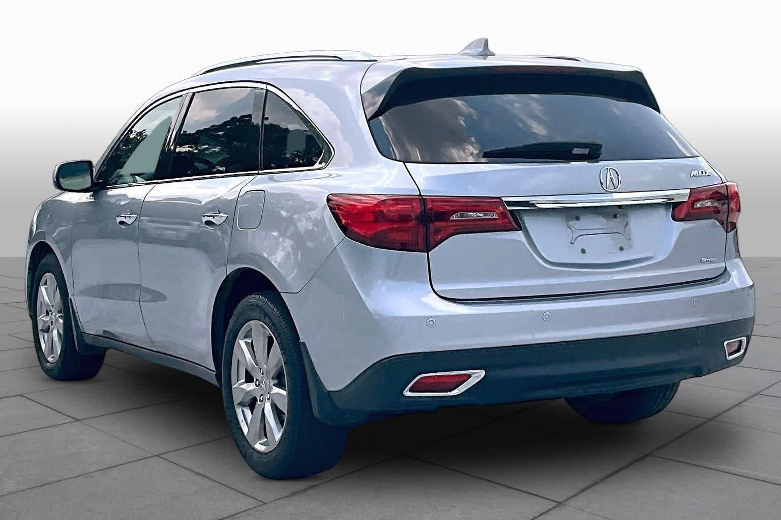 Used 2016 Graphite Luster Metallic Acura w/Advance image 12
