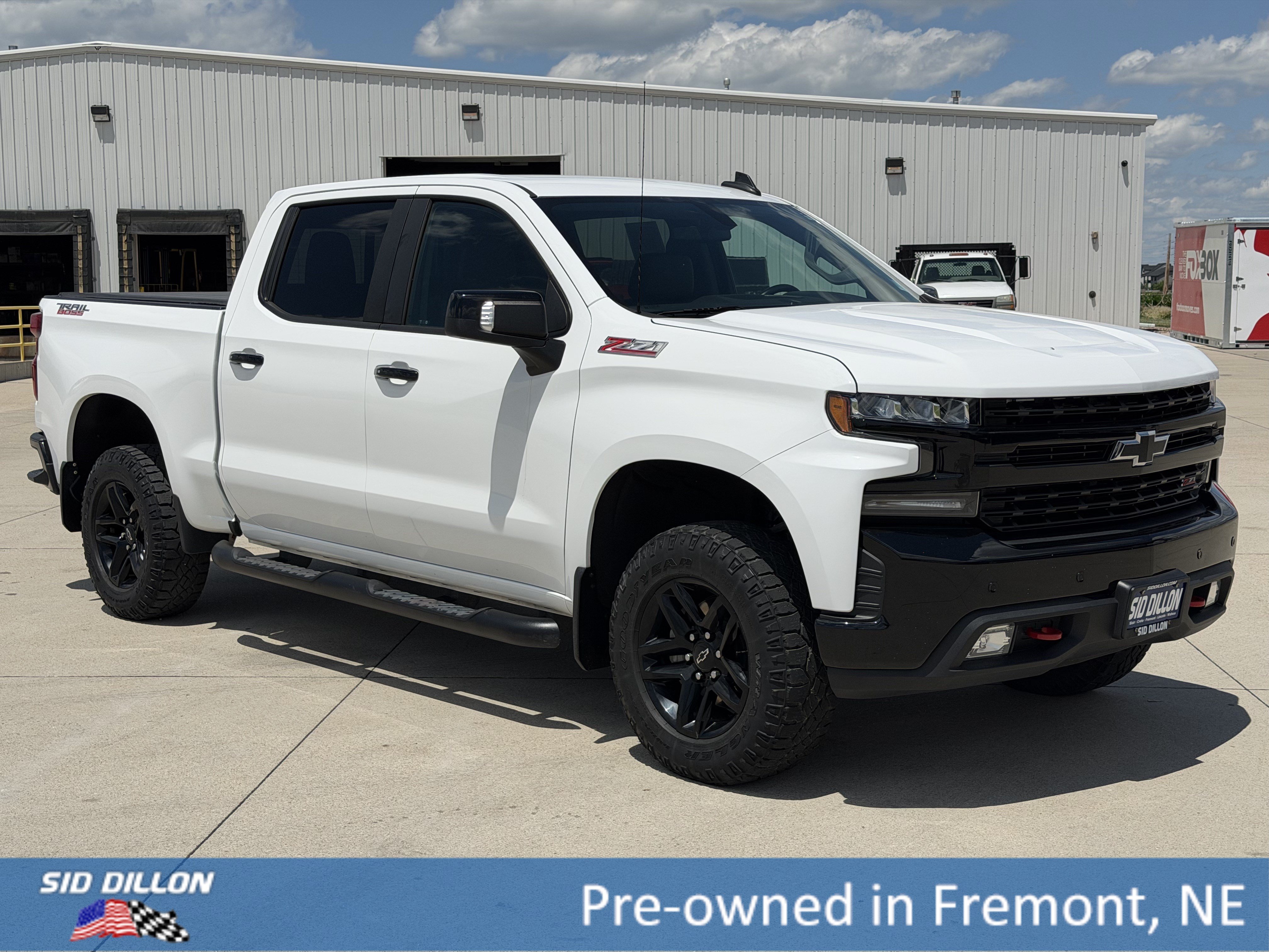 Used 2019 Summit White Chevrolet LT Trail Boss image 11