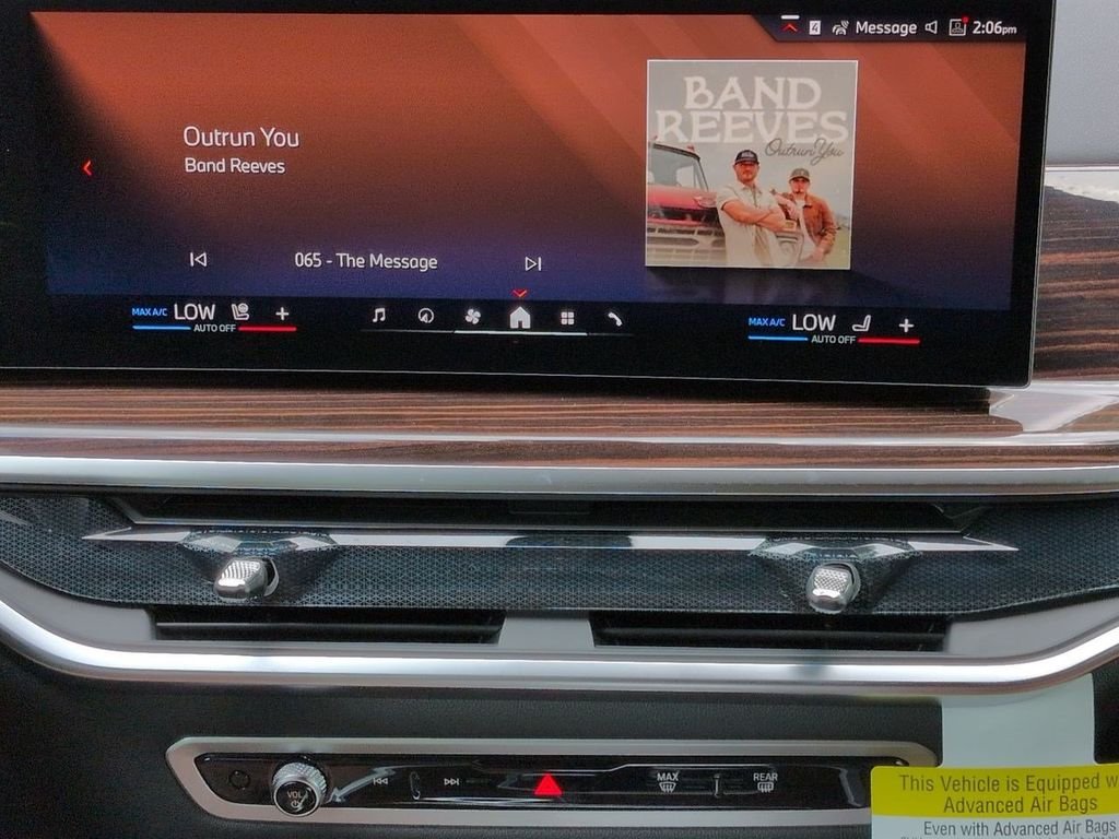 New 2026 Alpine White BMW xDrive40i image 18