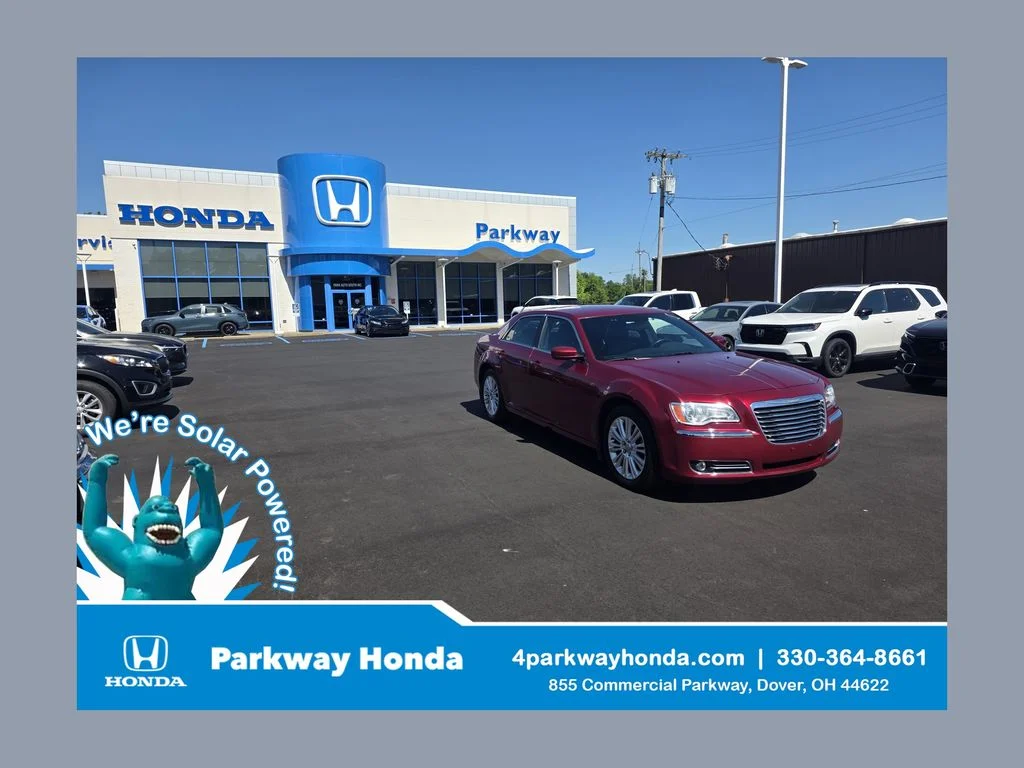 2013 Chrysler 300 -'s photo