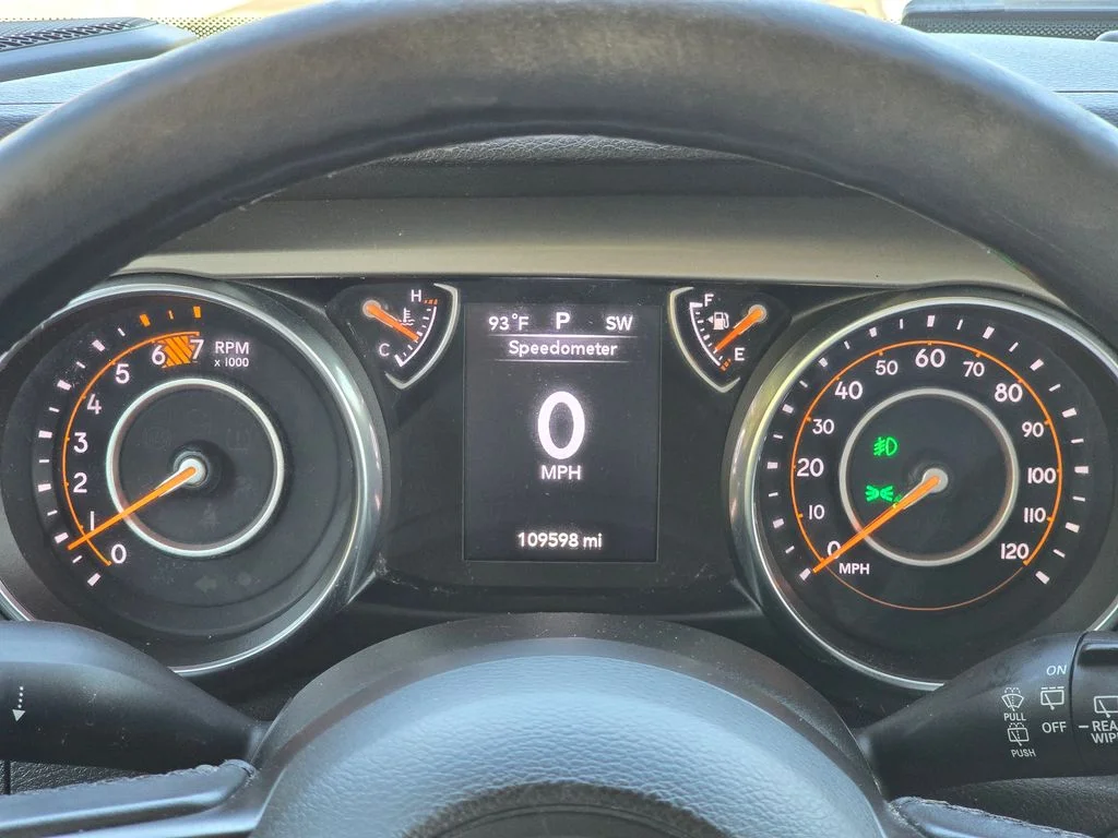 Used 2018 Gray Jeep Unlimited Sport S image 30