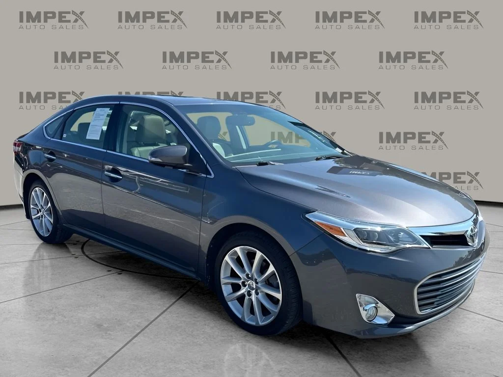 Used 2014 Gray Toyota Limited image 4