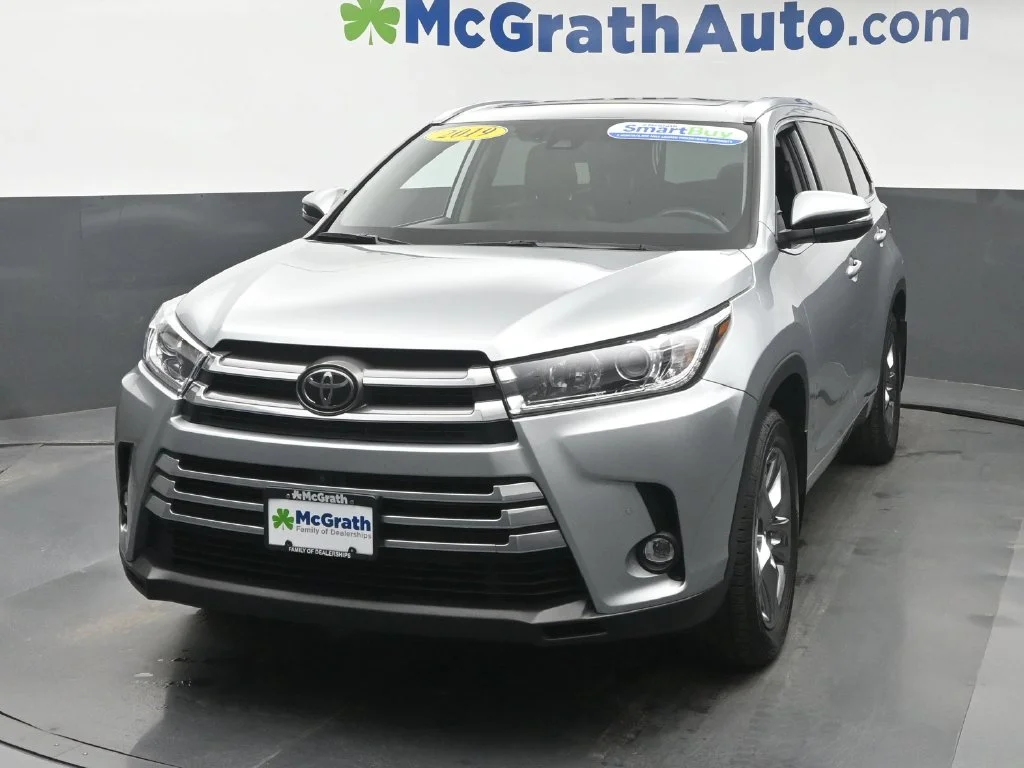 Used 2019 Silver Toyota Limited Platinum image 24