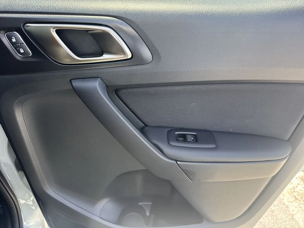 Used 2023 Green Ford XLT image 16