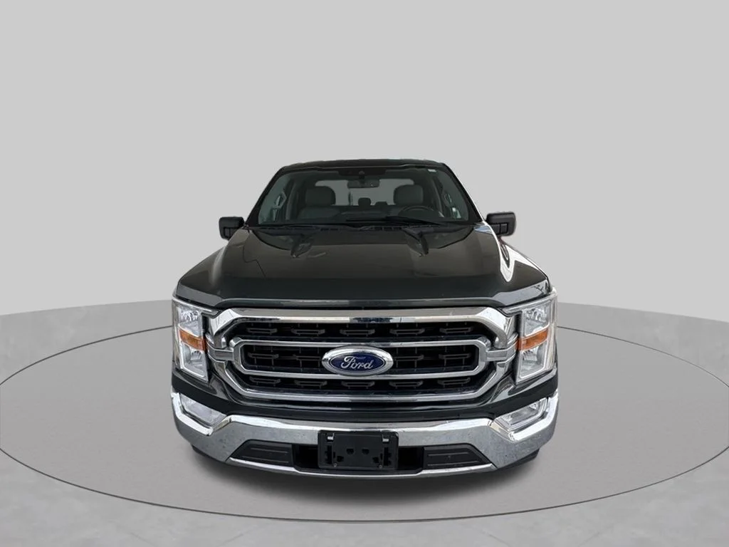 Used 2021 Gray Ford XLT image 3