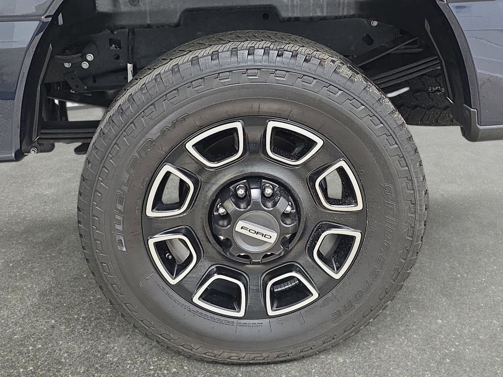 Used 2024 Blue Metallic Ford Platinum image 32