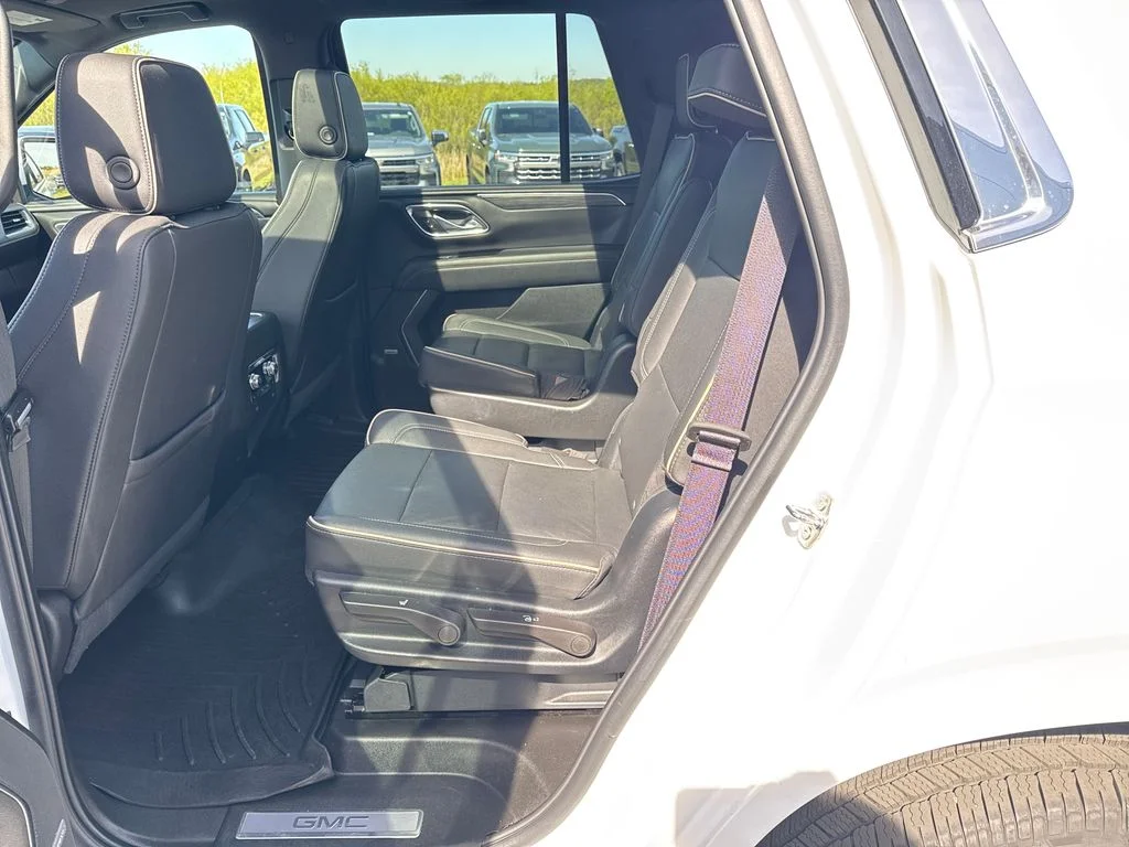 Certified Used 2023 White GMC SLT image 30