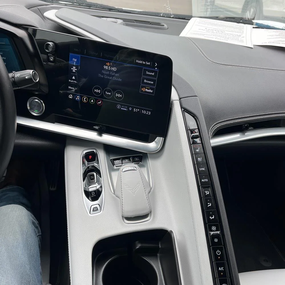 Used 2022 ARCTIC WHITE CHEVROLET STINGRAY image 15