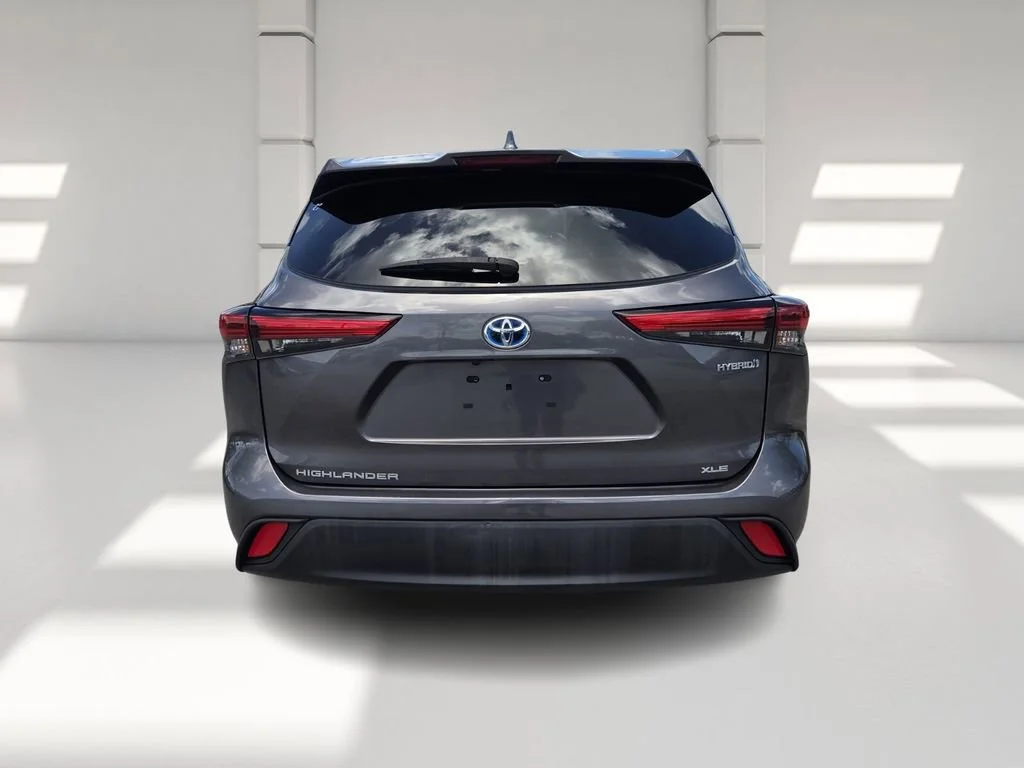 Used 2022 Magnetic Gray Metallic Toyota Hybrid XLE image 7