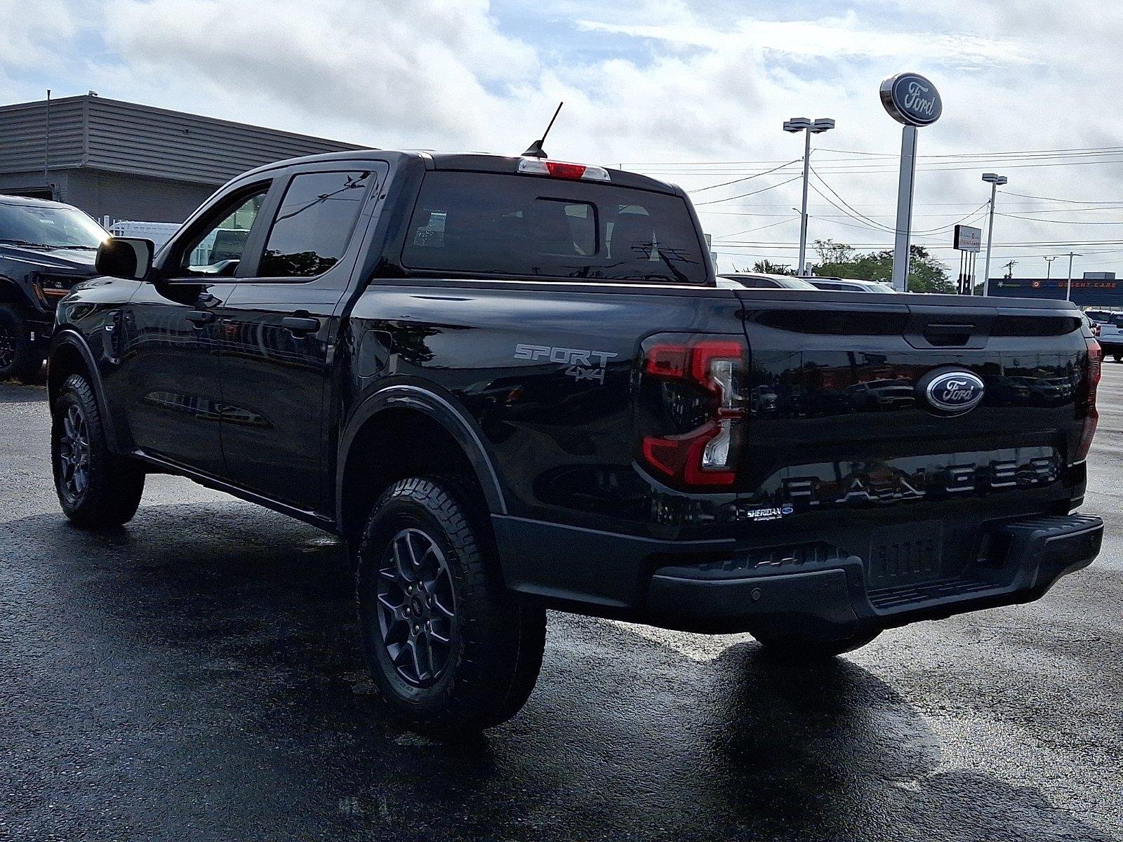 Certified Used 2024 Shadow Black Ford XLT image 5