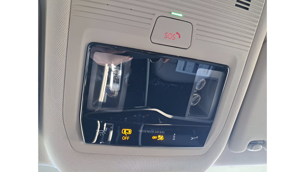 New 2026 Silver Volkswagen SE w/Technology image 22