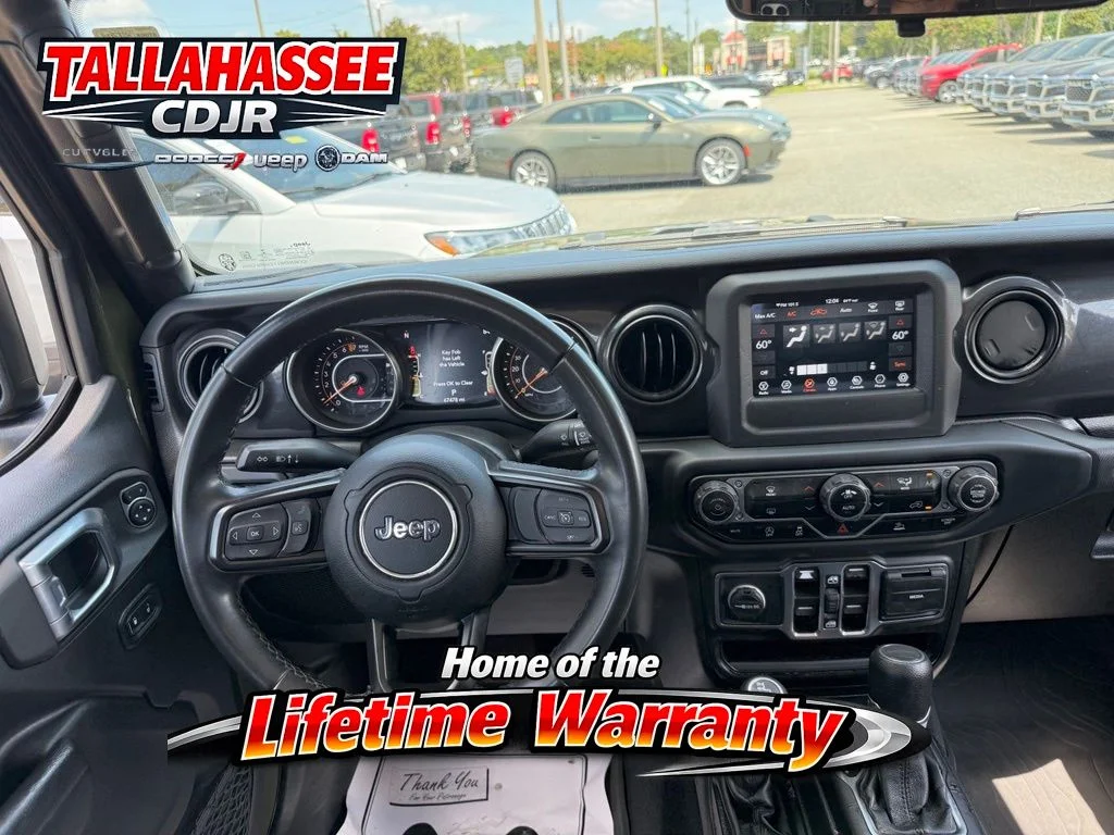 Used 2022 Green Clearcoat Jeep Sport image 26