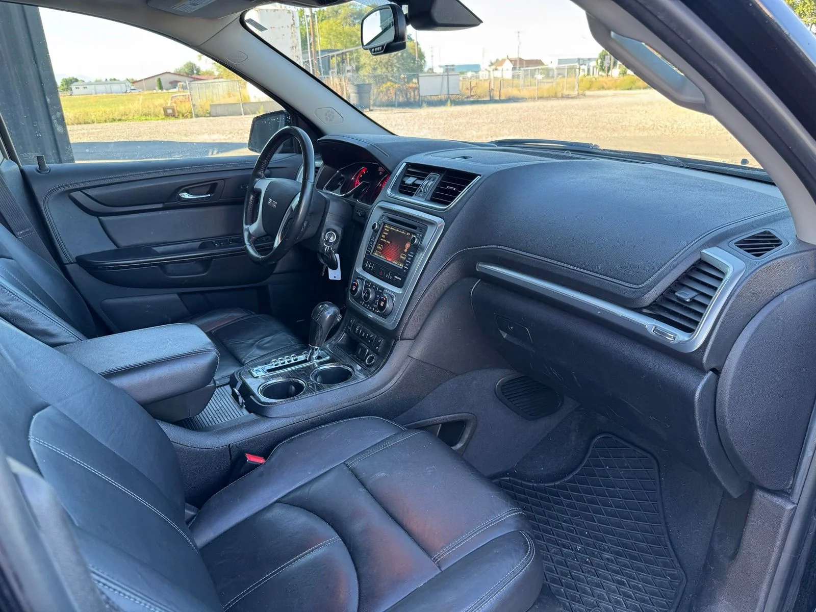 Used 2017 Black GMC Limited image 13