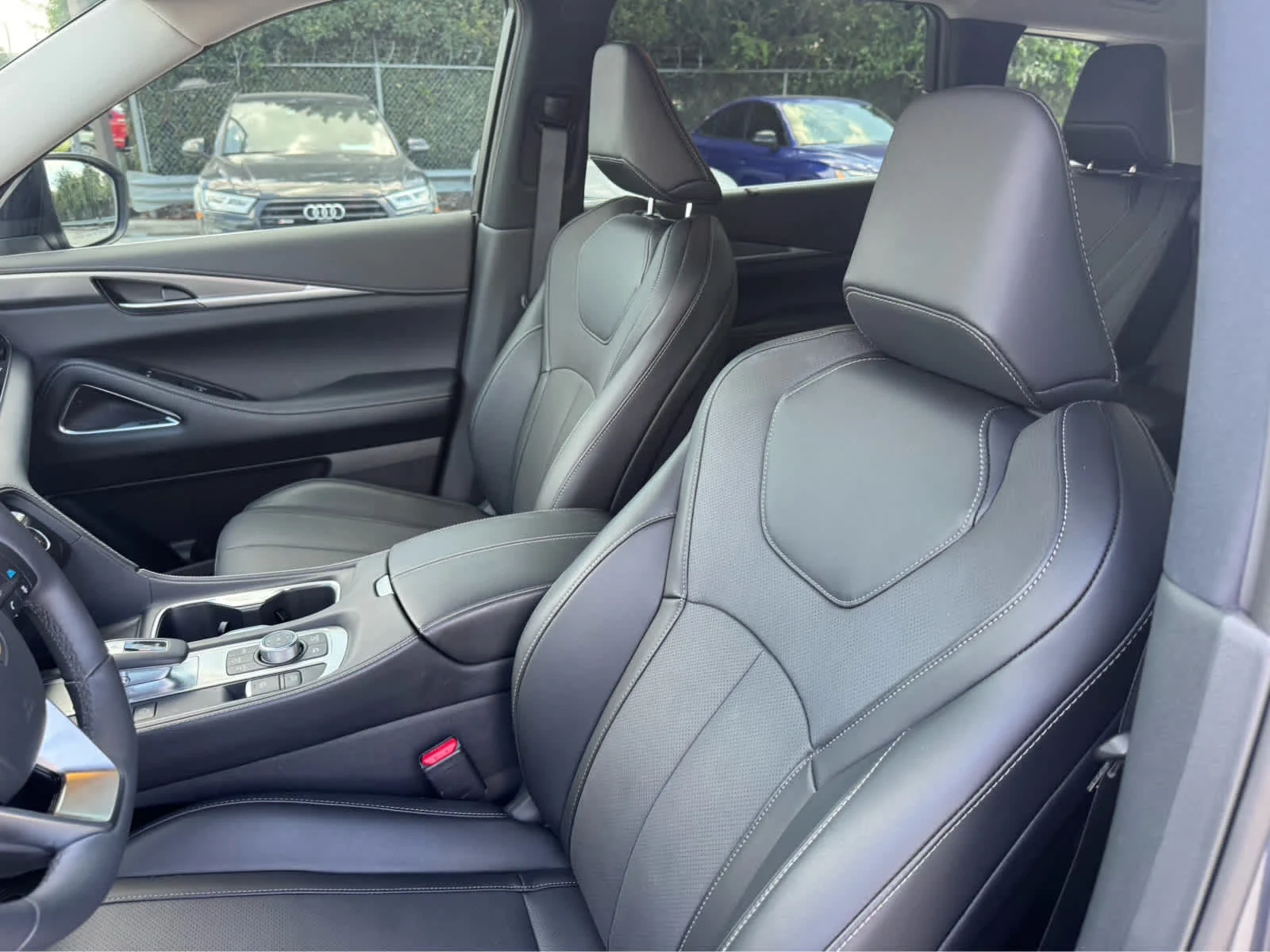 Certified Used 2026 Moonbow Blue INFINITI LUXE image 12