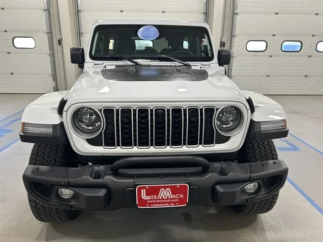 Used 2025 WHITE JEEP Backcountry image 11