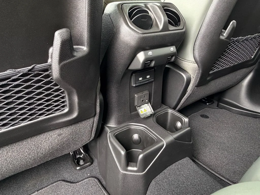 New 2026 Black Clear-Coat Exterior Paint Jeep Mojave image 28