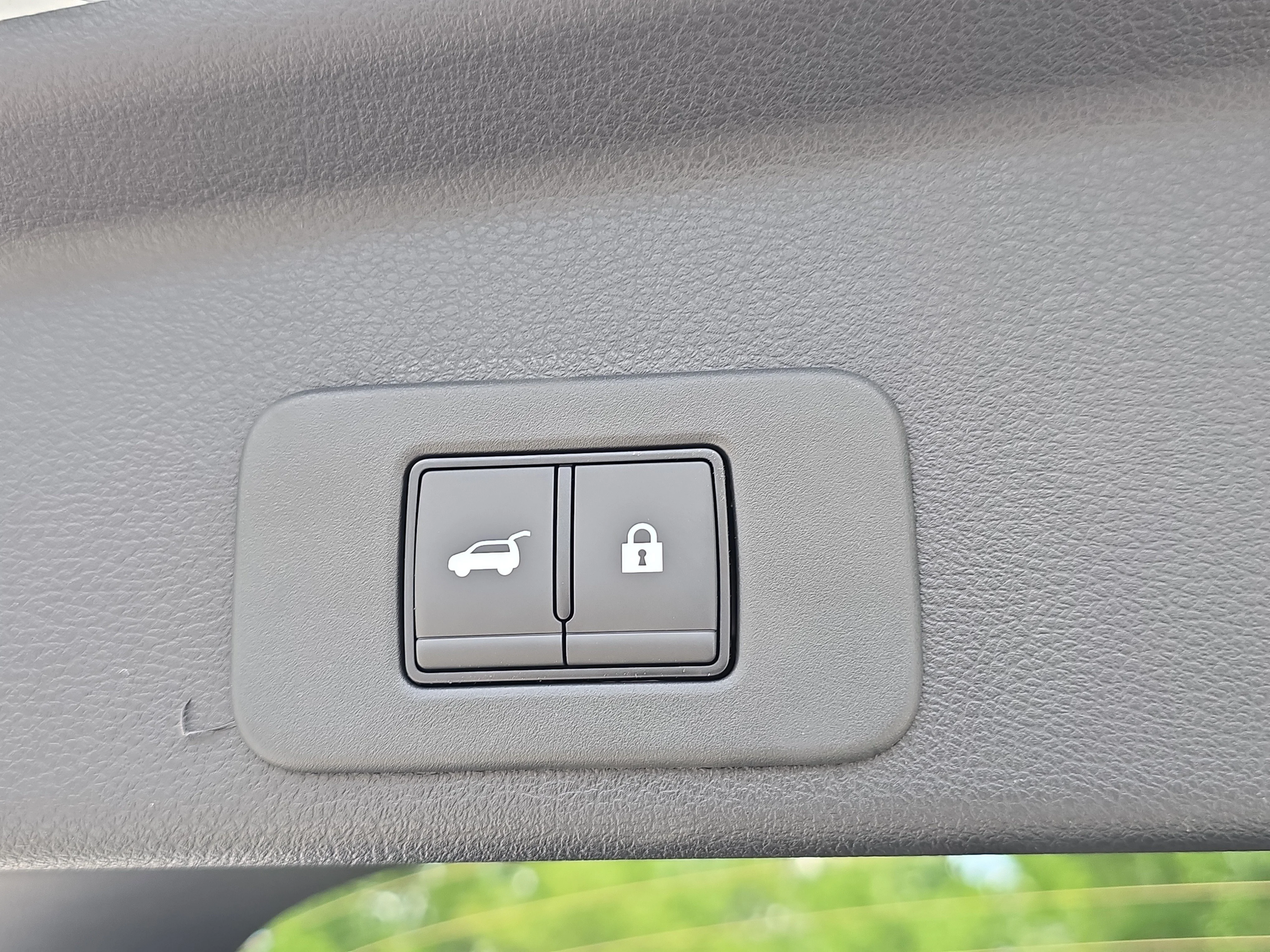 New 2026 Everest White Pearl TriCoat / Super Black Two-tone Nissan Platinum image 11