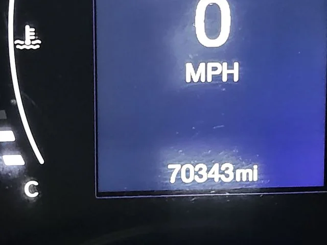 Used 2019 Black Jeep Latitude image 13