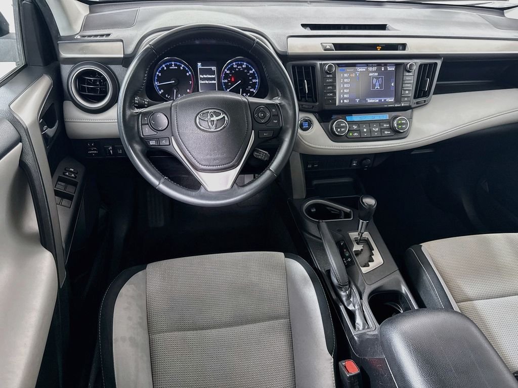Used 2016 Silver Sky Metallic Toyota XLE image 21