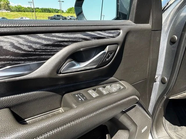 Used 2022 Gray GMC Denali image 12