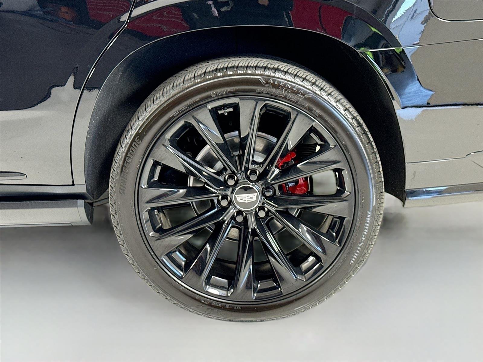 Used 2026 Black Raven Cadillac AWD V-Series | ONYX Pkg | Heated/Vented Seats image 47