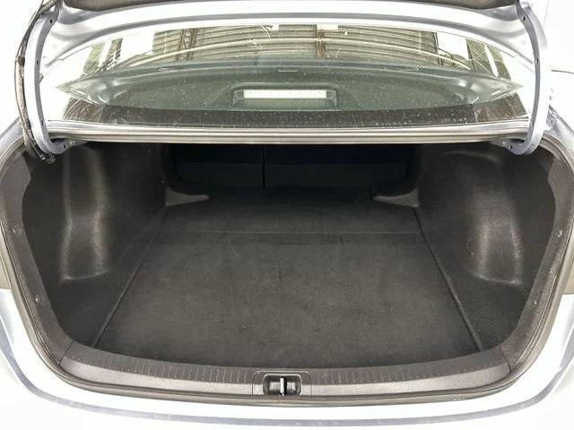 Used 2023  Toyota LE image 7