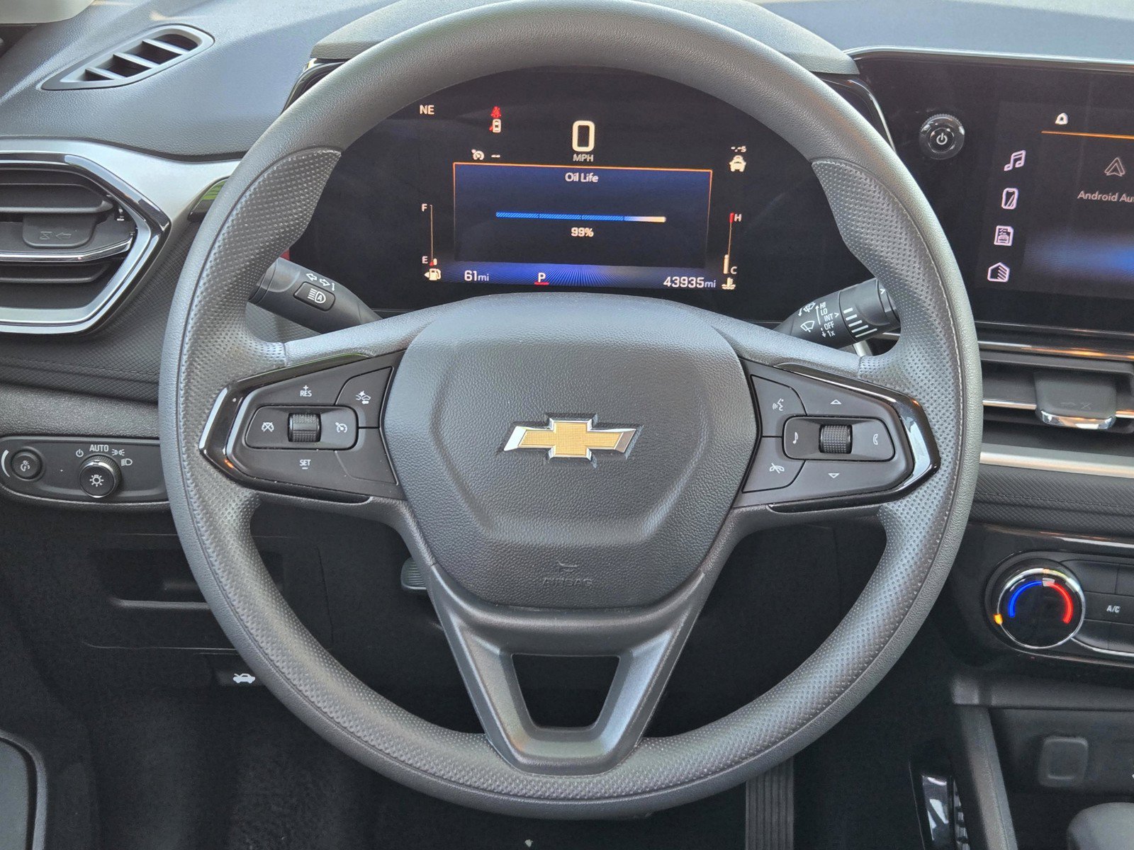 Used 2025 Summit White Chevrolet LT image 13