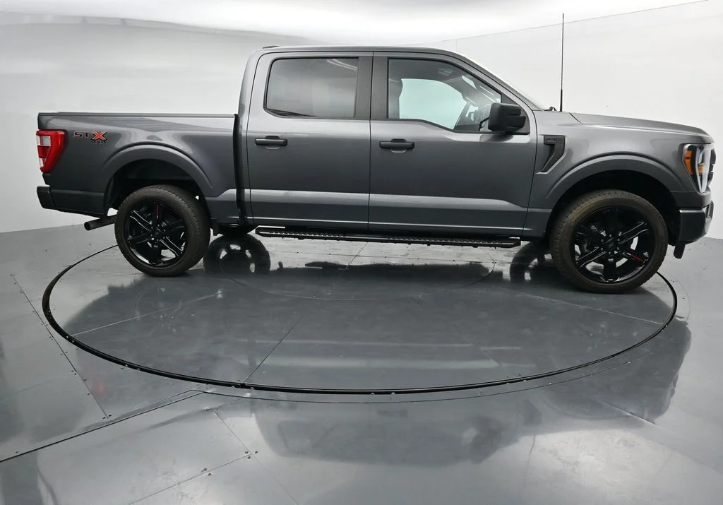Used 2023 Gray Ford XL image 8