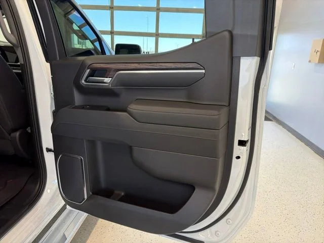 2026 GMC Sierra 1500 SLT - Photo 40
