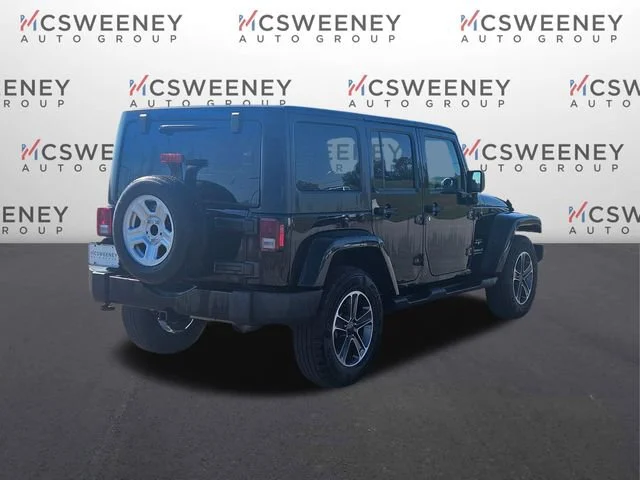 Used 2017 Black Jeep Sahara image 5