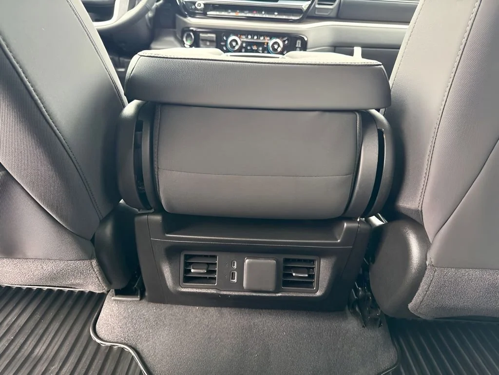 Used 2025 Summit White GMC Elevation image 13
