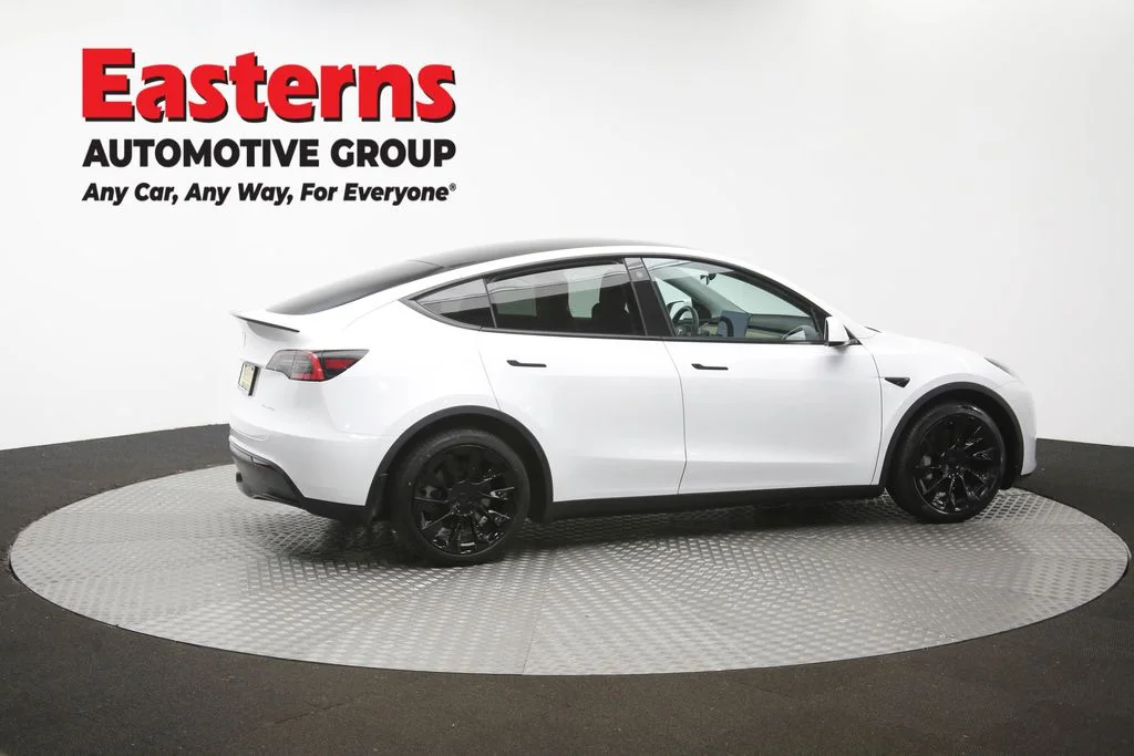 Used 2021 White Tesla Long Range image 39