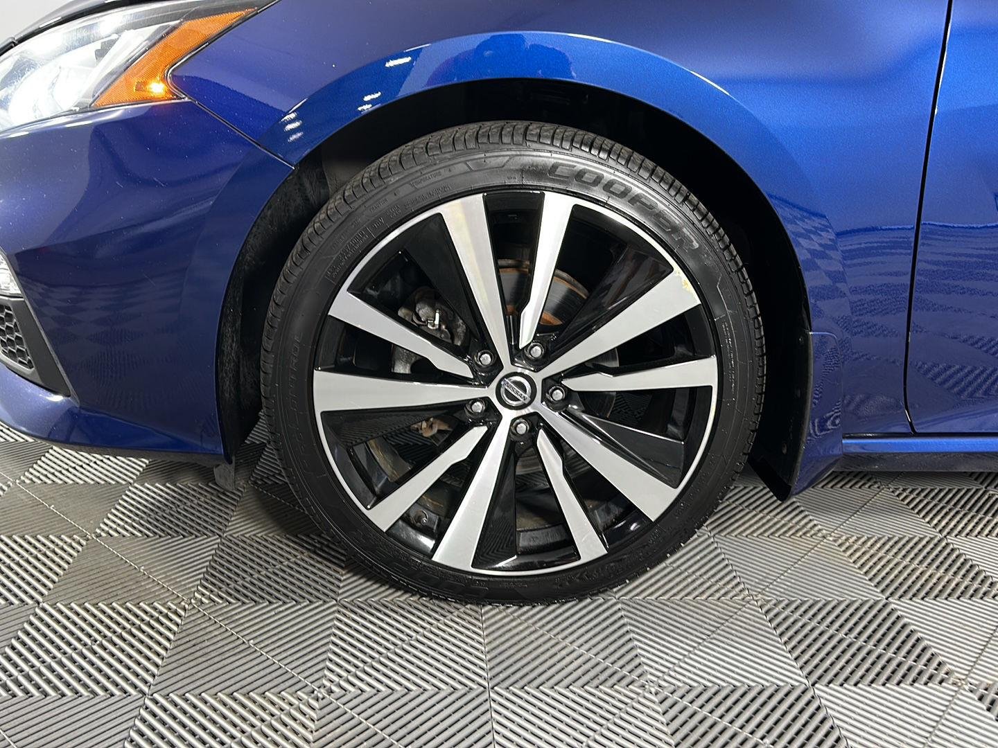 Used 2021 Deep Blue Pearl Nissan 2.5 SR image 7