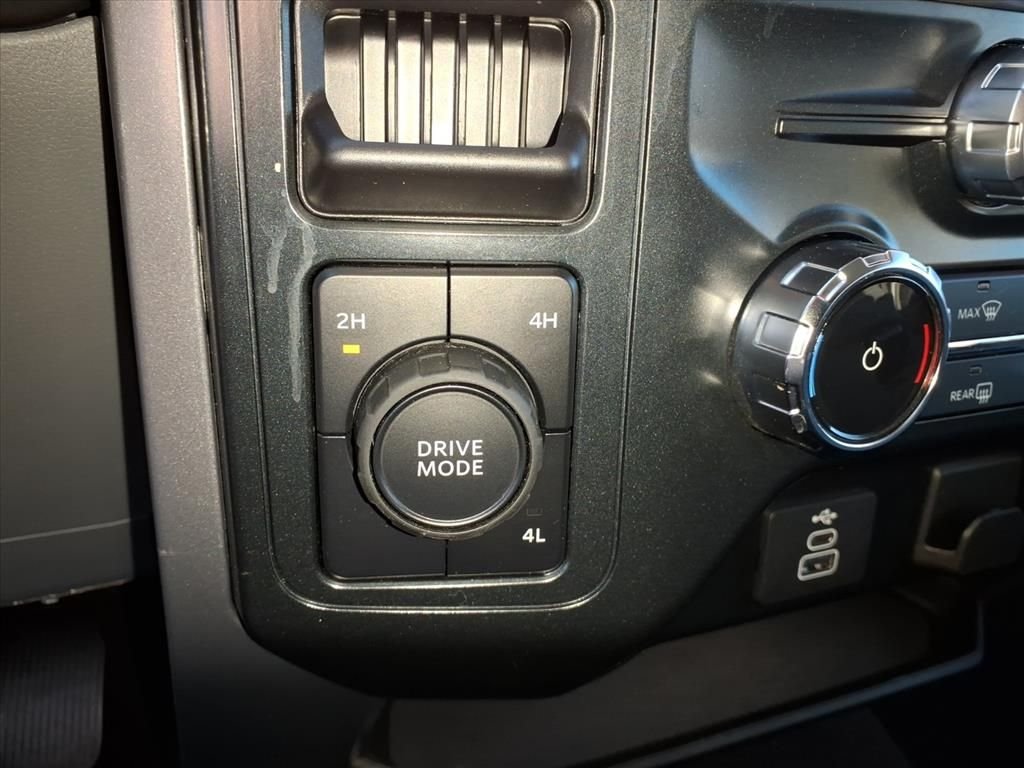 2025 FORD F-150 - Image 11
