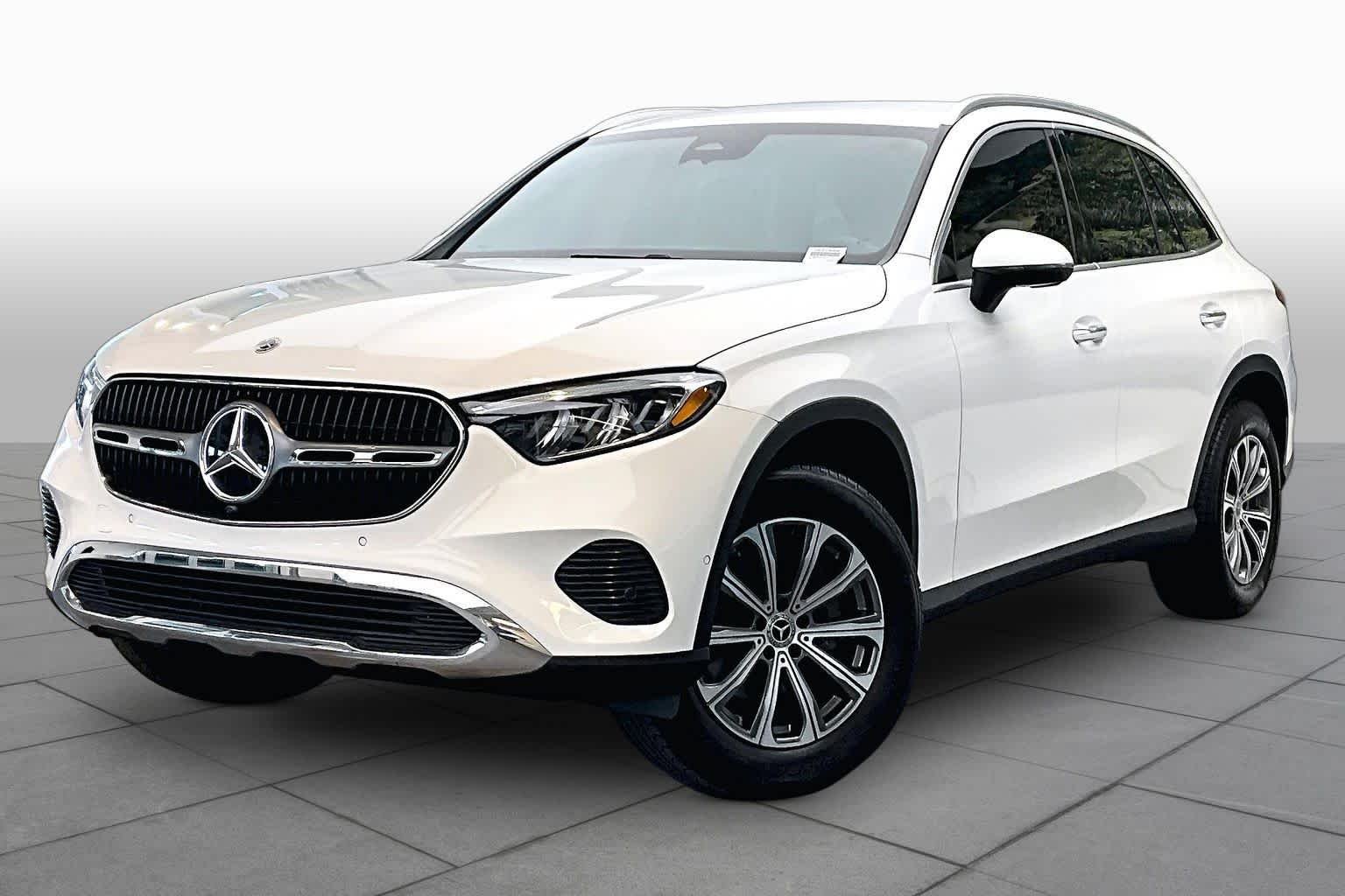 Used 2024 Polar White Mercedes-Benz GLC 300 image 3