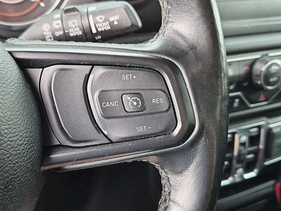 Used 2021 Black Clearcoat Jeep Unlimited Sport Altitude image 18